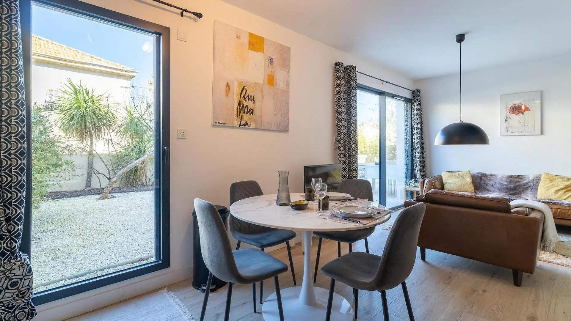 Beautiful Apartment In Марсель