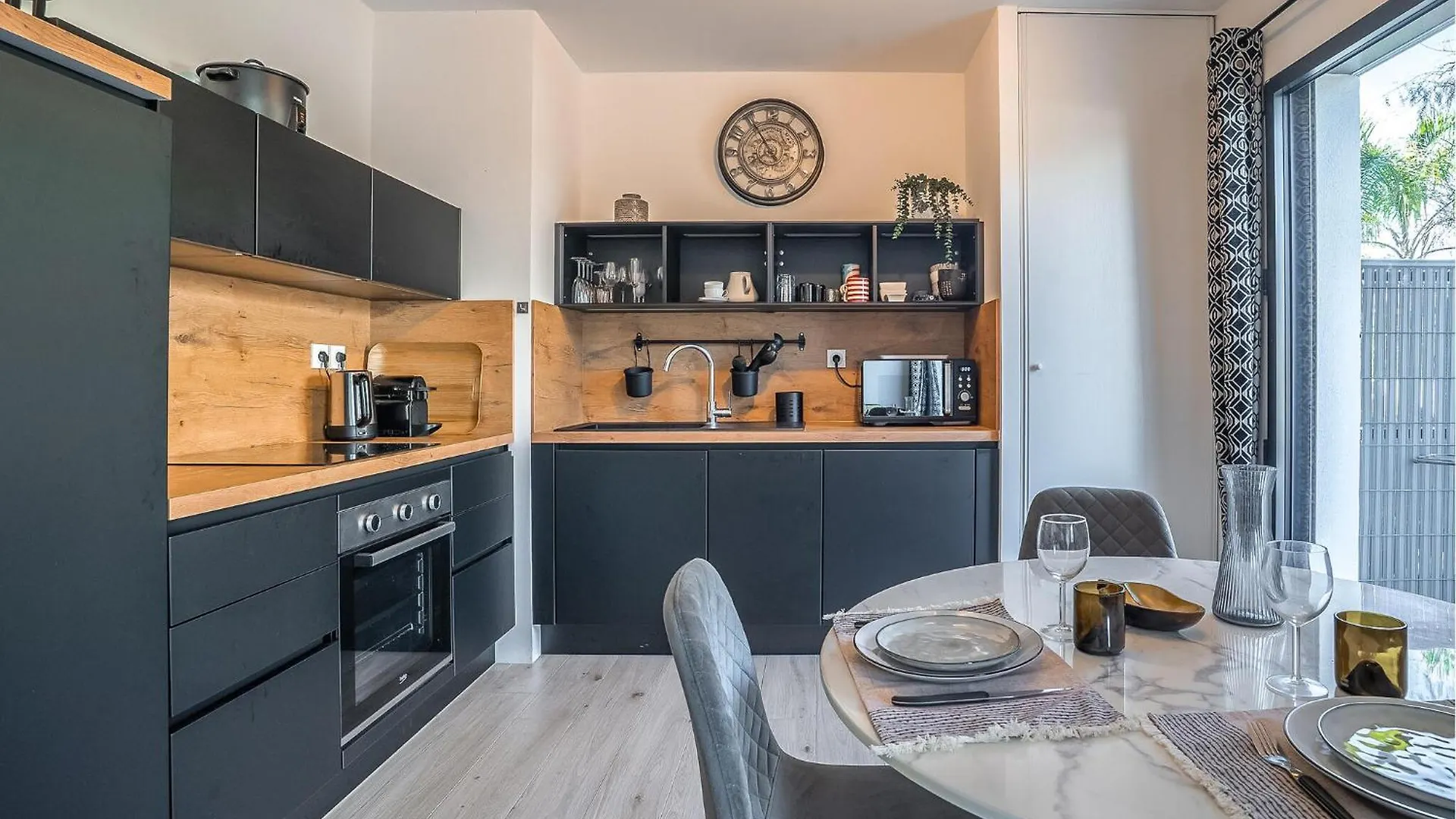 Beautiful Apartment In Marseille France